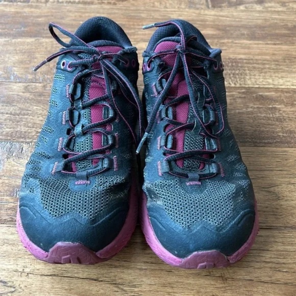 La Sportiva Karacal Mountain Trail Running Shoes Black Red Plum Womens Size 7 - Picture 4 of 10